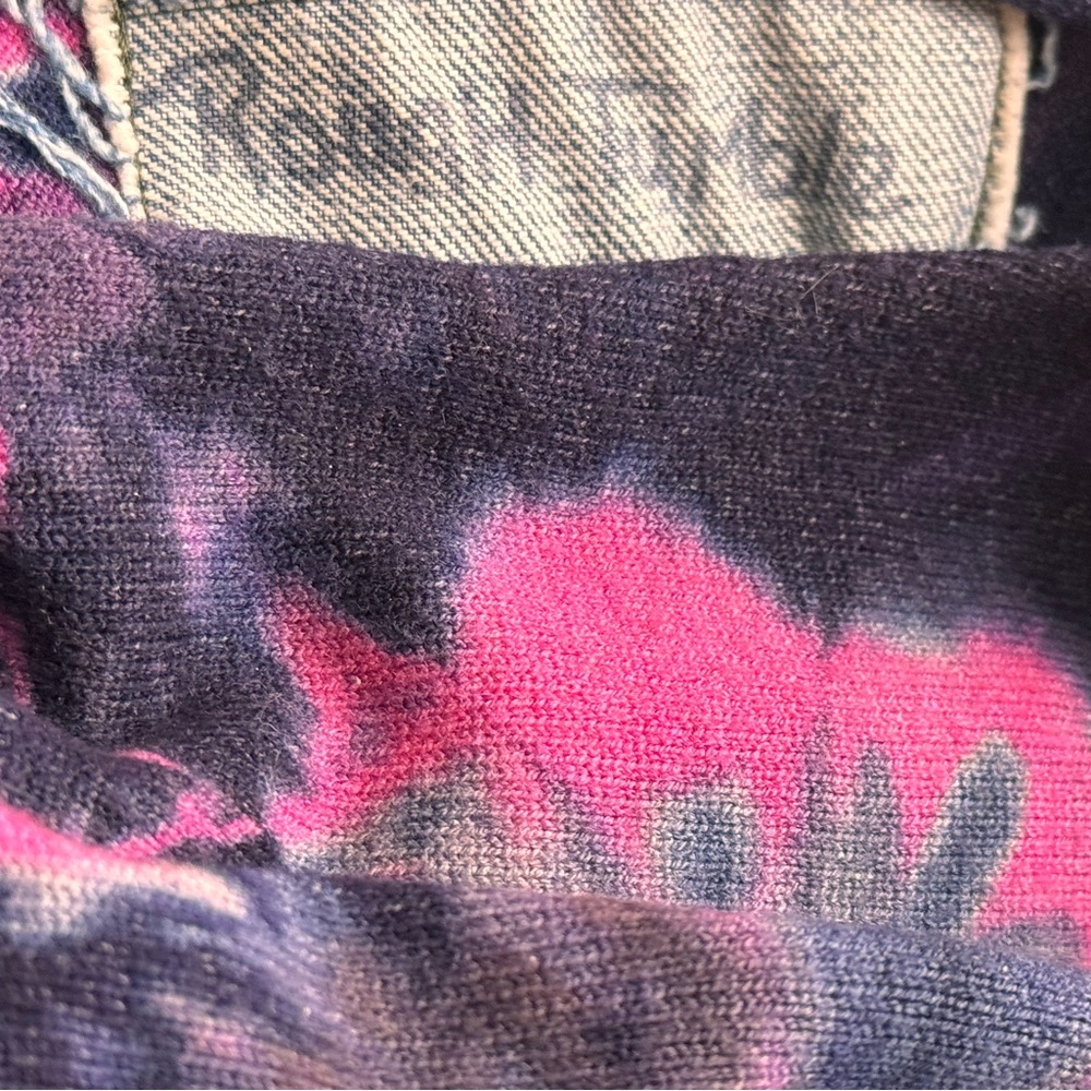 SOFT & COZY asymmetrical long sleeve tye-dye top. Size LARGE. - Picture 3 of 3